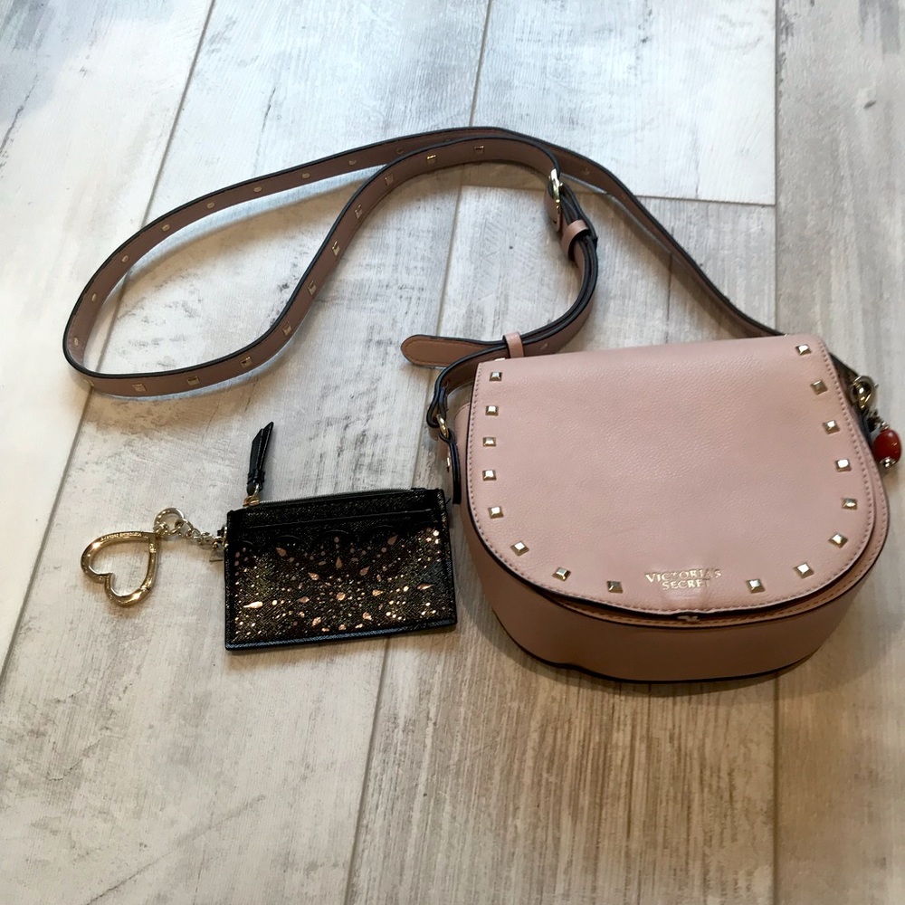 Bag with wallet attachment